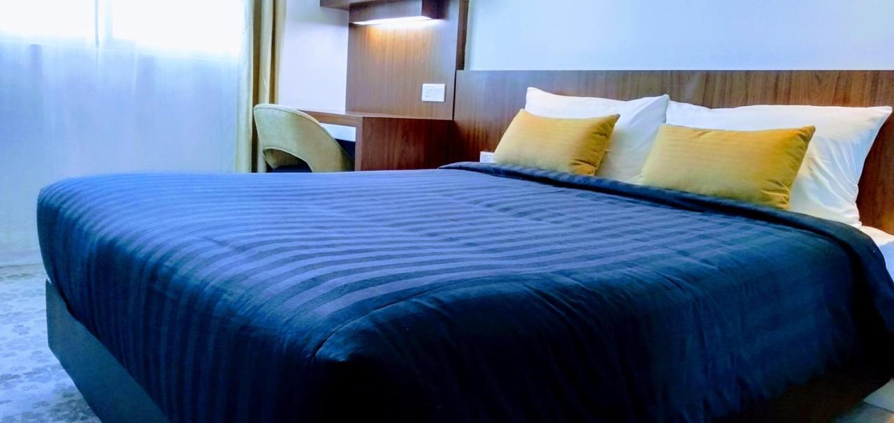 Utm Hotel & Residence Куала Лумпур Екстериор снимка