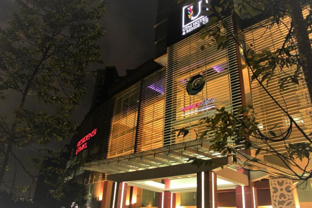 Utm Hotel & Residence Куала Лумпур Екстериор снимка