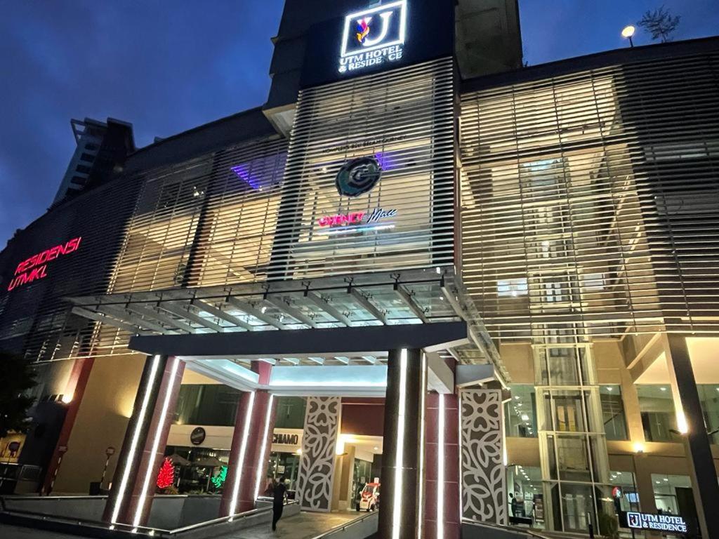 Utm Hotel & Residence Куала Лумпур Екстериор снимка